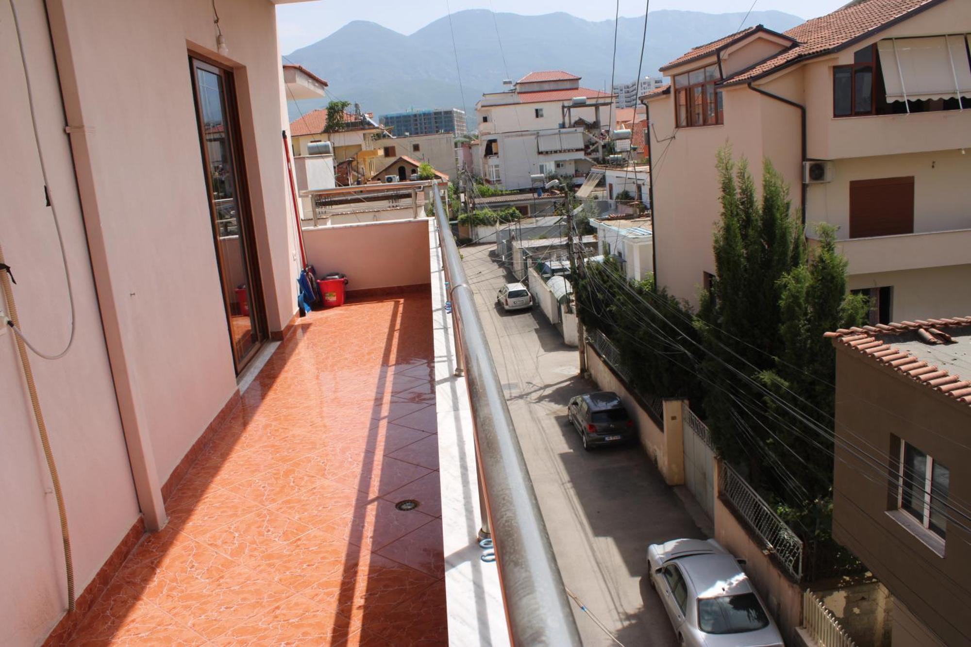 Crew Hostel Tirana Zewnętrze zdjęcie